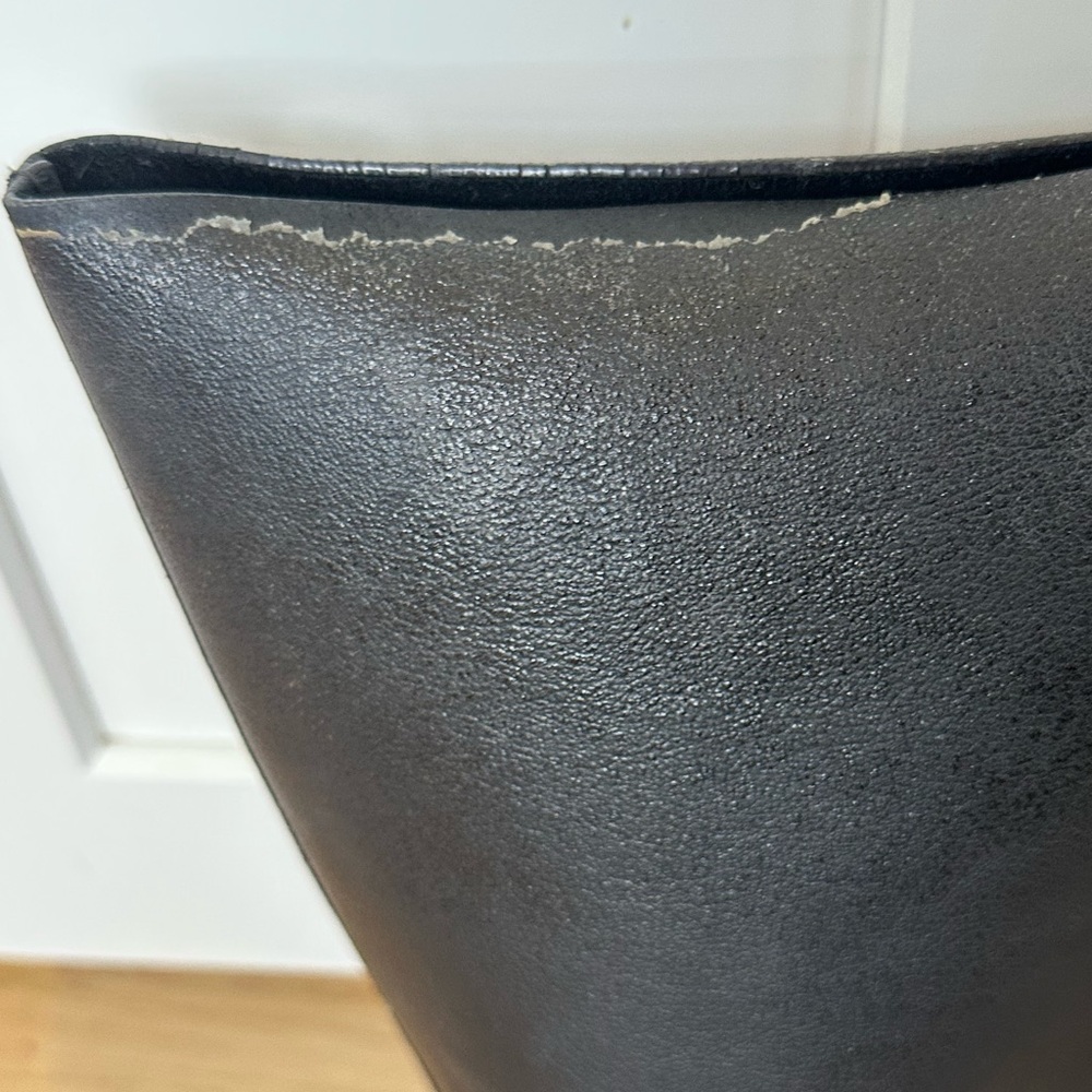 HP 🎉YSL Saint Laurent East-West Tote Black Leather Shopping Bag - Picture 11 of 15